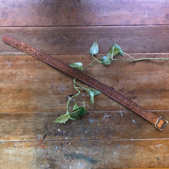 XXS - S, Hand Designed Cowhide Leather Belt - Picture 4 of 5